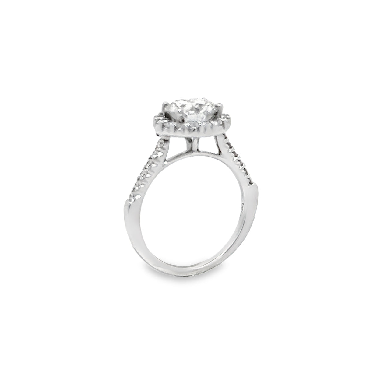 Lab Grown Round Diamond Halo Engagement Ring
