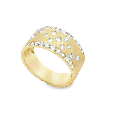 Sprinkled Diamond Fashion Band